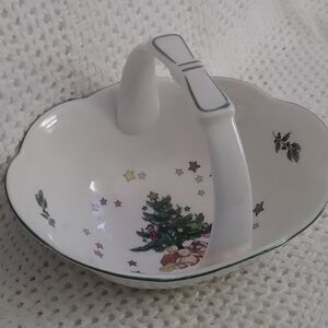 Nikko Christmastime Candy Basket With Handle - NWT